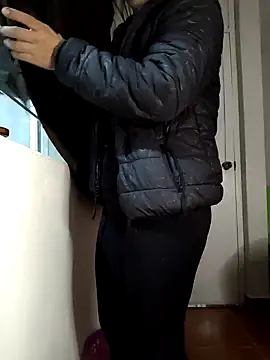 ARIANA SAENS online show from 5, 2, 2025