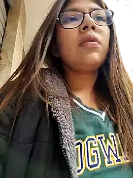 ARIANA SAENS online show from 5, 2, 2025