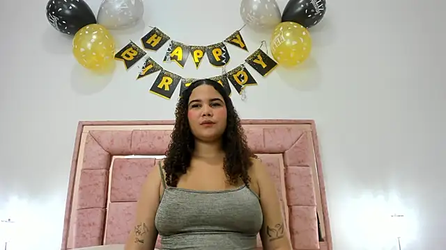 zoee lovv online show from 21, 12, 2024