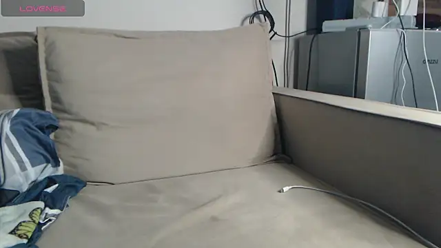 -LauraGold- online show from 1, 3, 2025