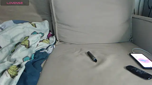 -LauraGold- online show from 3, 3, 2025