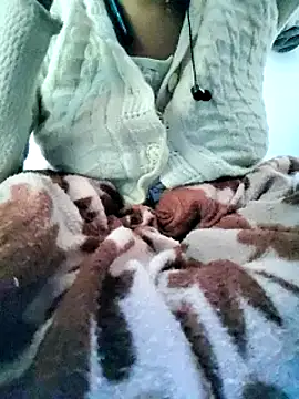 Snapshot of lovelyruhi chatting on 12, 12, 2024 lovelyruhi online show from 12, 12, 2024