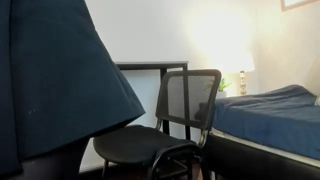 Caroline dh online show from 20, 2, 2026