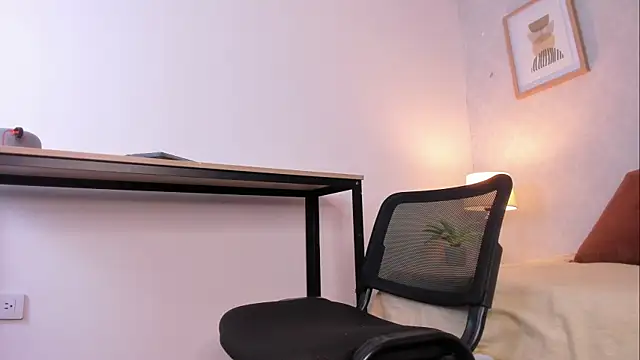 Caroline dh online show from 14, 5, 2026