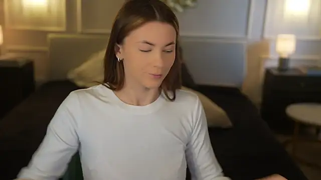 Snapshot of Julia__Star_ chatting on 11, 4, 2026 Julia Star online show from 11, 4, 2026