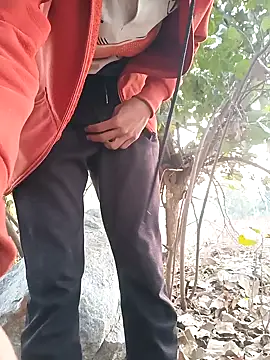 Snapshot of Piyush_2024 chatting on 5, 2, 2025 Piyush 2024 online show from 5, 2, 2025