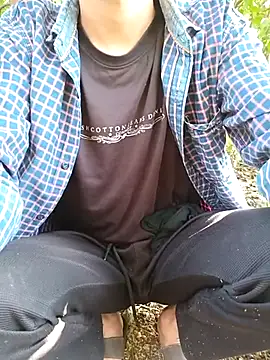 Snapshot of Piyush_2024 chatting on 4, 3, 2025 Piyush 2024 online show from 4, 3, 2025