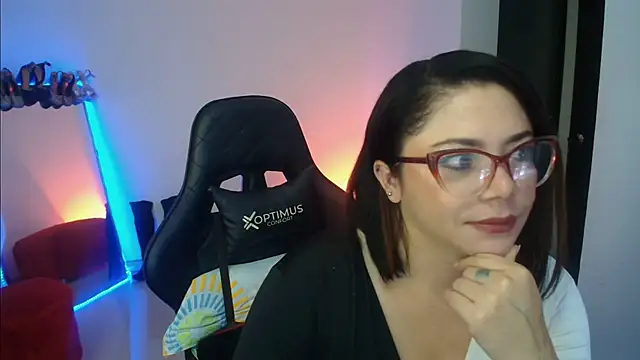 Snapshot of Madame_Shein_ chatting on 5, 2, 2025 Madame Shein  online show from 5, 2, 2025