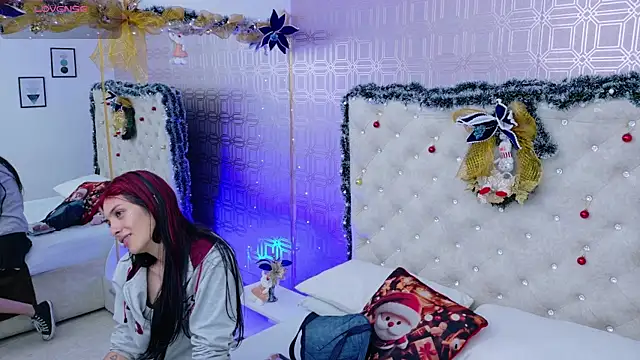 Snapshot of Derieri_D chatting on 18, 12, 2025 Derieri D online show from 18, 12, 2025