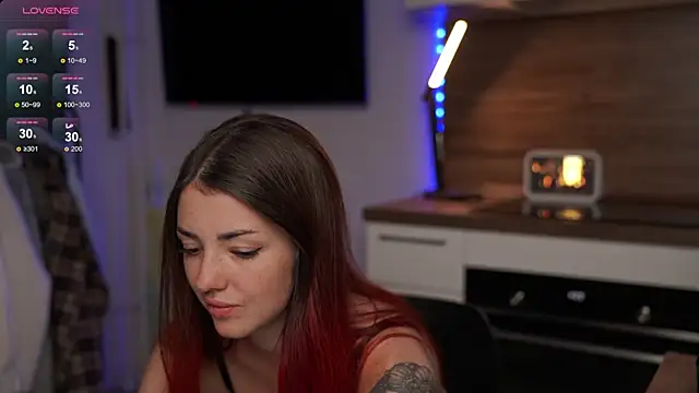 Snapshot of Charmings_054 chatting on 15, 7, 2026 Charmings 054 online show from 15, 7, 2026