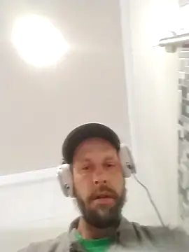 Snapshot of axelongshaft69 chatting on 29, 3, 2026 axelongshaft69 online show from 29, 3, 2026