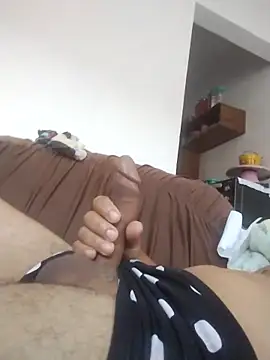 Snapshot of Malubrotudo chatting on 27, 2, 2025 Malubrotudo online show from 27, 2, 2025