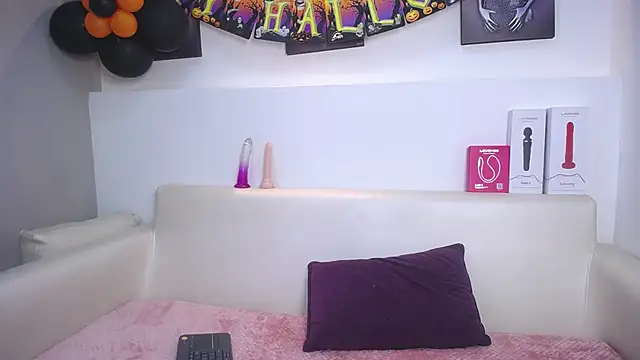 Melodi Roux online show from 31, 10, 2025