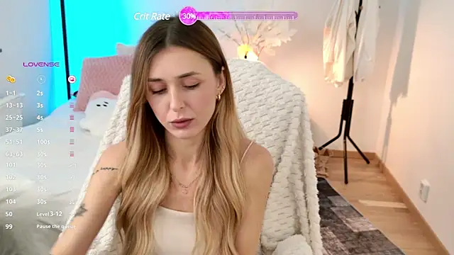 Snapshot of Sophie_Enzo chatting on 20, 1, 2025 Sophie Enzo online show from 20, 1, 2025