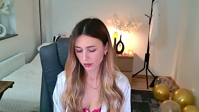 Snapshot of Sophie_Enzo chatting on 31, 1, 2025 Sophie Enzo online show from 31, 1, 2025