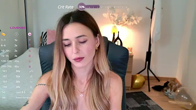 Snapshot of Sophie_Enzo chatting on 1, 2, 2025 Sophie Enzo online show from 1, 2, 2025