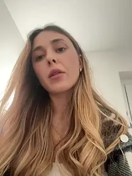 Snapshot of Sophie_Enzo chatting on 1, 3, 2025 Sophie Enzo online show from 1, 3, 2025