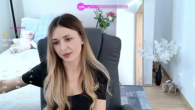 Snapshot of Sophie_Enzo chatting on 17, 3, 2025 Sophie Enzo online show from 17, 3, 2025