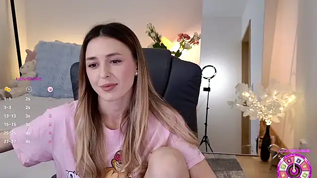 Snapshot of Sophie_Enzo chatting on 18, 3, 2025 Sophie Enzo online show from 18, 3, 2025