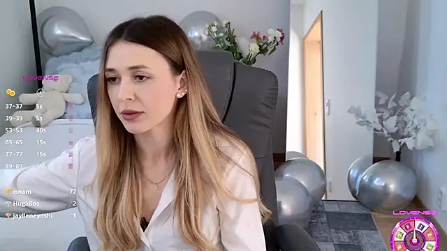 Snapshot of Sophie_Enzo chatting on 20, 3, 2025 Sophie Enzo online show from 20, 3, 2025