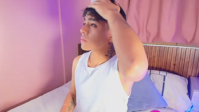 Snapshot of kiing_azahell chatting on 19, 3, 2026 kiing azahell online show from 19, 3, 2026