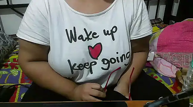 Queen of boobs01 online show from 28, 1, 2025