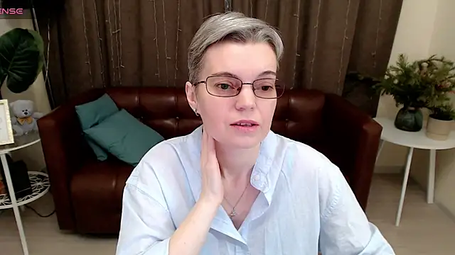 Cutie Erikaa1 online show from 11, 1, 2025