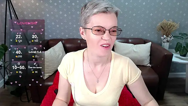 Cutie Erikaa1 online show from 12, 9, 2025