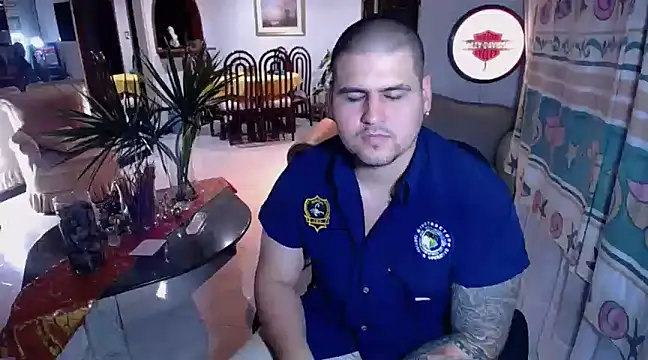 Snapshot of pitbullveryhot chatting on 7, 2, 2025 pitbullveryhot online show from 7, 2, 2025