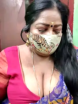 Snapshot of maniisha chatting on 21, 12, 2024 maniisha online show from 21, 12, 2024