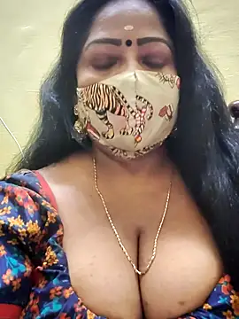 Snapshot of maniisha chatting on 12, 10, 2025 maniisha online show from 12, 10, 2025