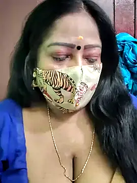 Snapshot of maniisha chatting on 15, 10, 2025 maniisha online show from 15, 10, 2025