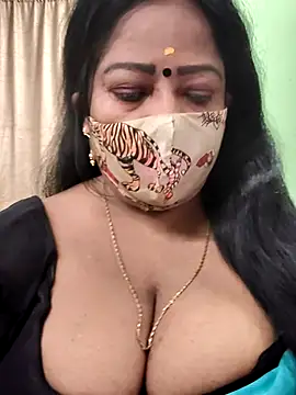 Snapshot of maniisha chatting on 17, 10, 2025 maniisha online show from 17, 10, 2025