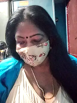 Snapshot of maniisha chatting on 17, 4, 2026 maniisha online show from 17, 4, 2026