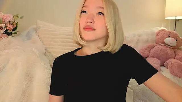 Snapshot of milli_sun_ chatting on 12, 6, 2026 milli sun online show from 12, 6, 2026