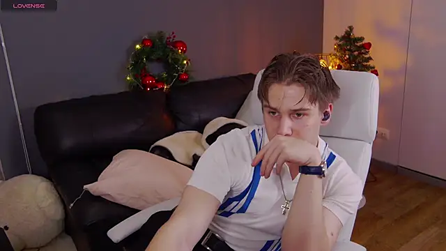 Snapshot of Marcus_Swampov chatting on 25, 12, 2024 Marcus Swampov online show from 25, 12, 2024