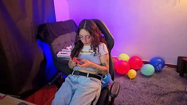 katianzayn online show from 18, 9, 2025