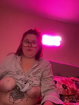 Tallulah-mae-xoxox online show from 8, 2, 2025