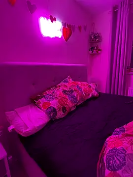 Tallulah-mae-xoxox online show from 13, 2, 2025