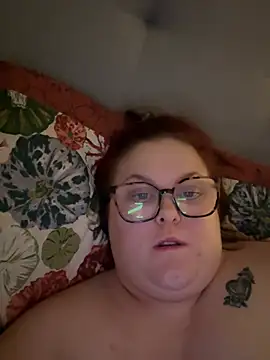 Tallulah-mae-xoxox online show from 19, 2, 2025