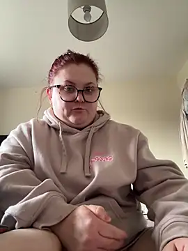 Tallulah-mae-xoxox online show from 28, 2, 2025