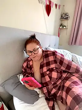 Tallulah-mae-xoxox online show from 24, 9, 2025