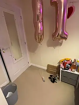 Tallulah-mae-xoxox online show from 1, 10, 2025