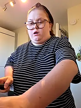 Tallulah-mae-xoxox online show from 8, 11, 2025