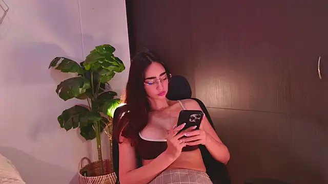 Snapshot of Scarlett_grand chatting on 28, 6, 2026 Scarlett grand online show from 28, 6, 2026