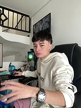 nico 18x online show from 4, 12, 2025