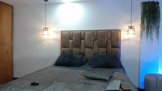 Snapshot of aleejhandraa chatting on 28, 2, 2026 aleejhandraa online show from 28, 2, 2026