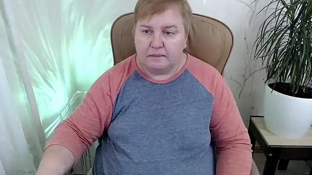 Snapshot of Limonka-Fire chatting on 5, 1, 2025 Limonka-Fire online show from 5, 1, 2025