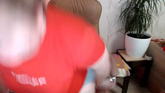 Snapshot of Limonka-Fire chatting on 13, 1, 2025 Limonka-Fire online show from 13, 1, 2025