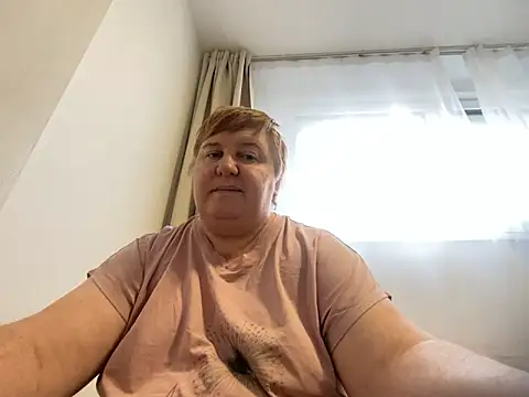 Snapshot of Limonka-Fire chatting on 6, 2, 2025 Limonka-Fire online show from 6, 2, 2025